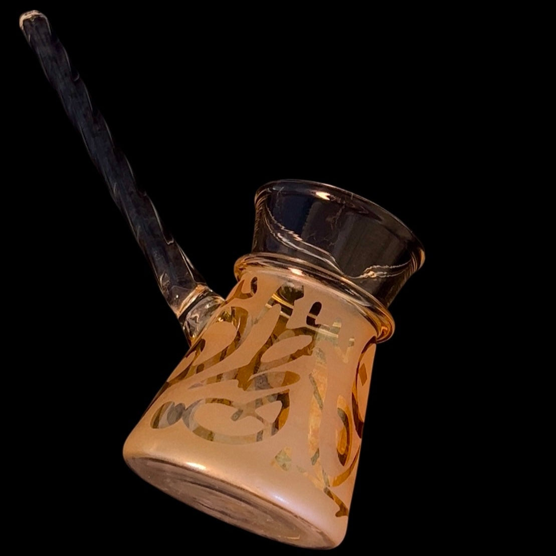 طقم قهوة بيرو مع كنكة ملوّنة – ٢٥٠ جم أرابيكا 100% ☕
