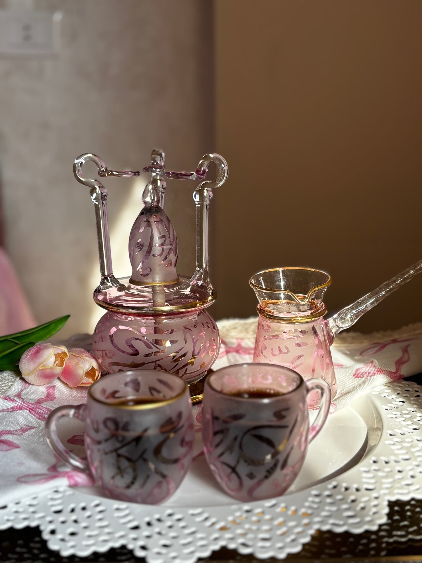 طقم بايركس مطلي بماء الذهب / حروف