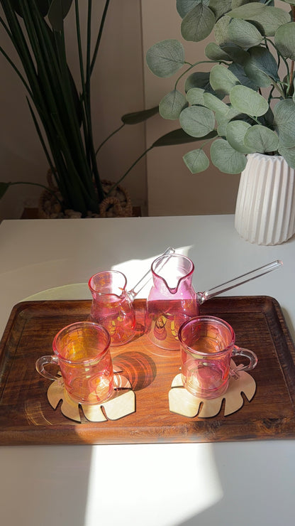 pyrex 4 set + 2 wooden coasters