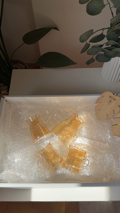 pyrex 4 set + 2 wooden coasters