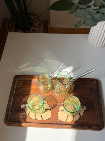 pyrex 4 set + 2 wooden coasters