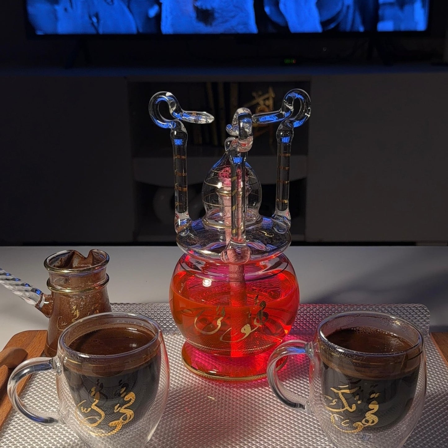 طقم قهوتي و قهوتك بايركس حراري خط عربي بماء الذهب