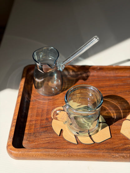 pyrex 4 set + 2 wooden coasters