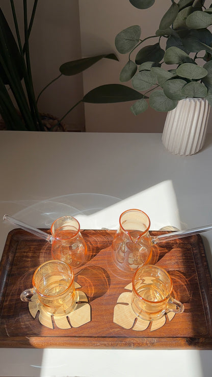 pyrex 4 set + 2 wooden coasters