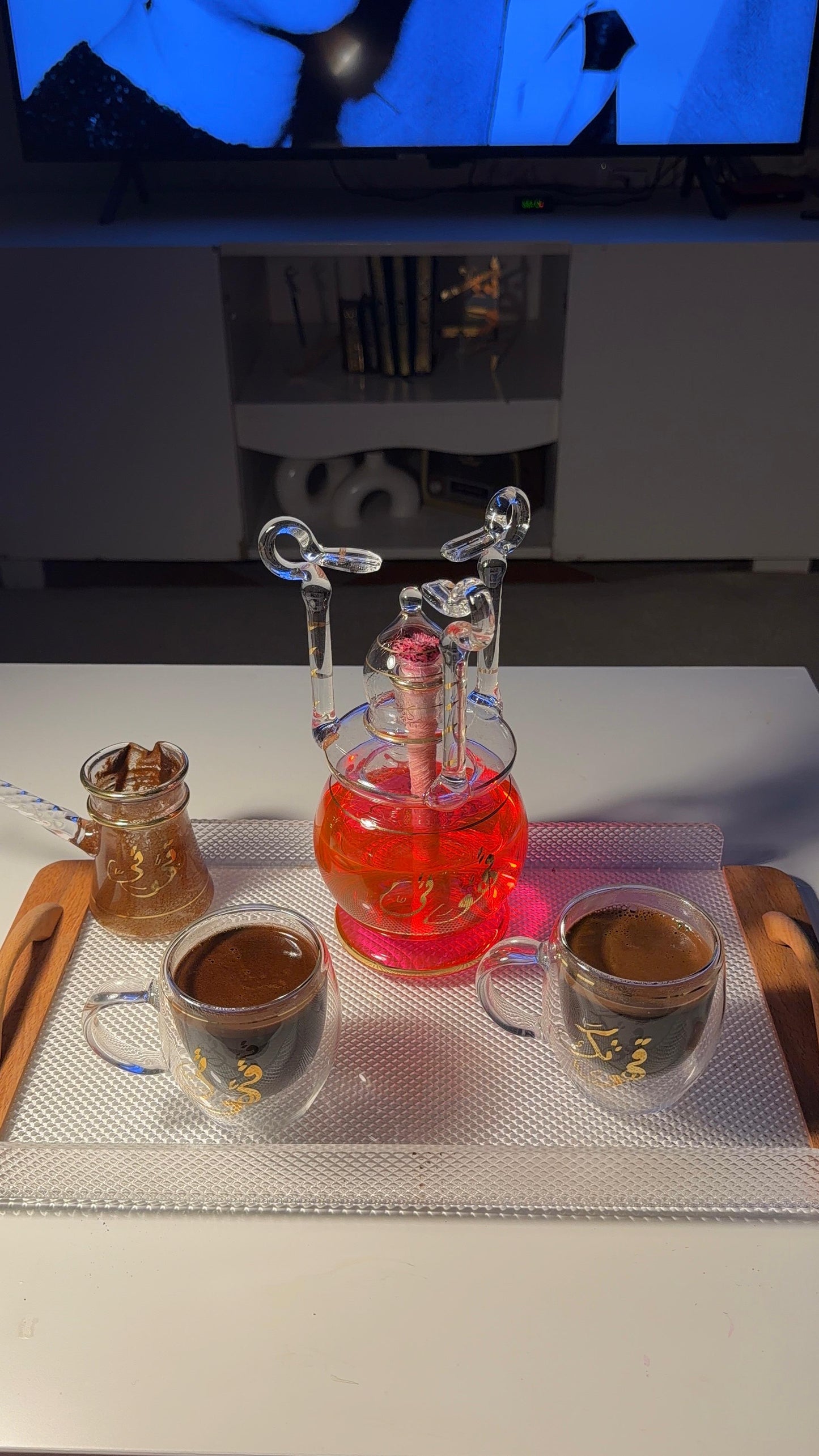 طقم قهوتي و قهوتك بايركس حراري خط عربي بماء الذهب