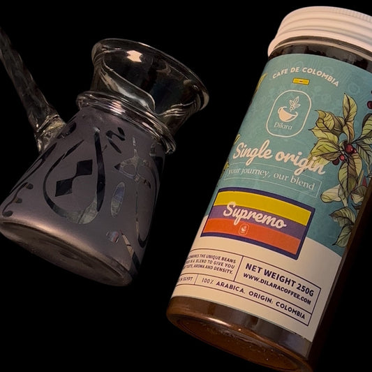 Café de Colombia coffee jar with decorative glass container 